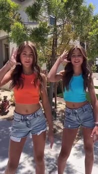 Model Clements Twins Instagram