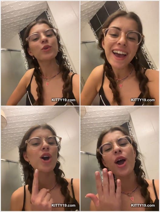 Tiktok Eedaatas brunette from Turkey. Brunette star love asshole fuck (she have small asshole, yeeeeah) and facial.