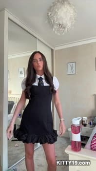 Erinamosxx Tiktok Video