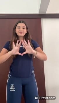 Maristinhas tiktok dancing